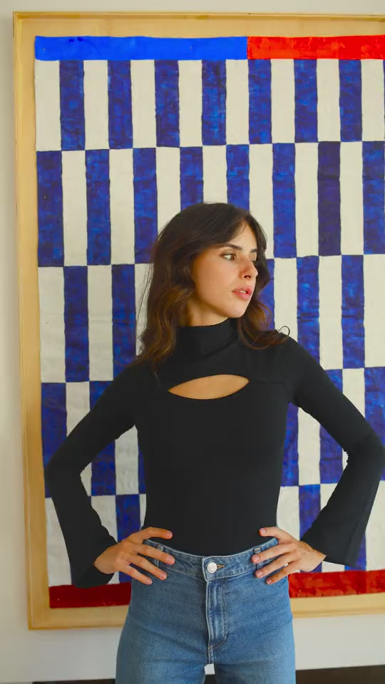 Lou — le body porté, en mouvement